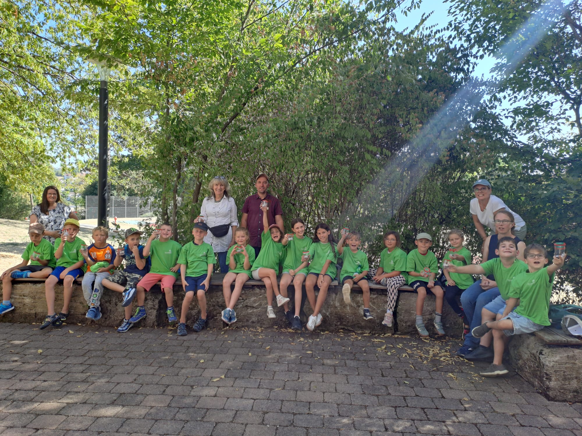 Kurze Pause im Schatten bei ber 30 Grad